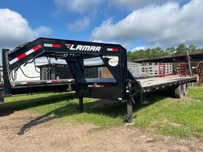 Three Advantages to Towing Gooseneck Trailers